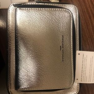 Charging wallet. Silver.